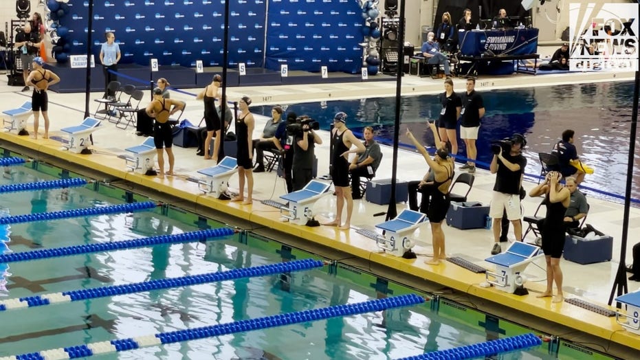 Lia Thomas ties for fifth in 200 freestyle, is ignored by competitors as she exits pool