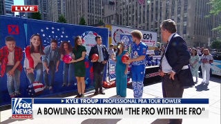 'Fox & Friends Weekend' hosts hit the lanes on FOX Square