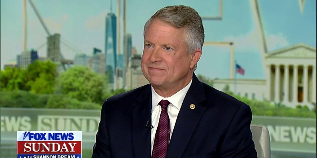 GOP senator explains key factor in Jimmy Kimmel suspension: 'FCC has a responsibility'