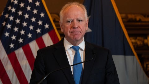 WATCH LIVE: Minnesota Gov. Tim Walz speaks after deadly ICE-involved shooting - Fox Business Video