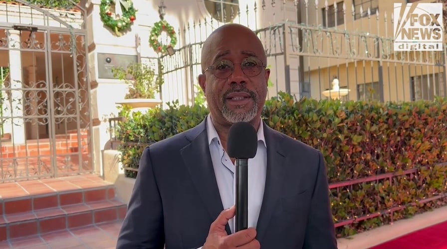 Darius Rucker says his mom was his 'biggest cheerleader'