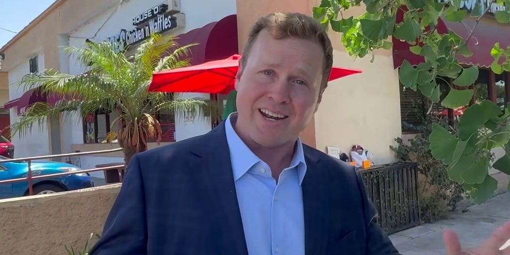 Chicken, waffles and campaign promises: LA mayoral hopeful Pratt stops at Roscoe's on Election Day