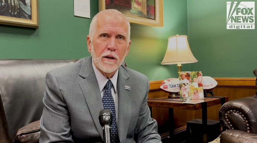  El senador Thom Tillis se sincera sobre su papel en la confirmación de Pete Hegseth
