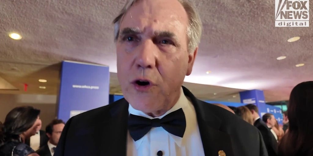 Dem senator says Abrego Garcia situation 'not going to end well' for Trump