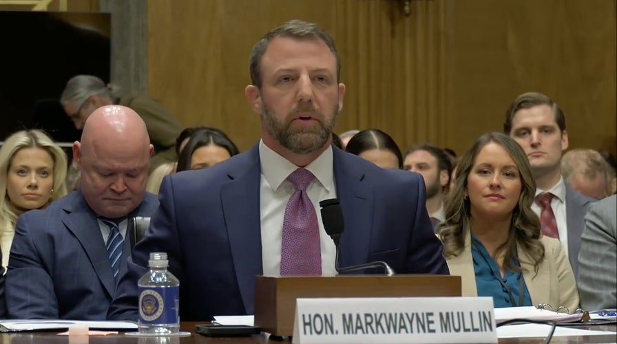 Mullin tells Rand Paul 'we conscionable  don't get   along,' but says 'let maine  gain  your respect'