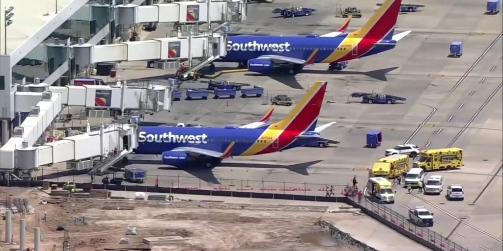 Southwest plane reports engine issue, returns to Texas airport