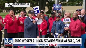 Auto workers expand strike 