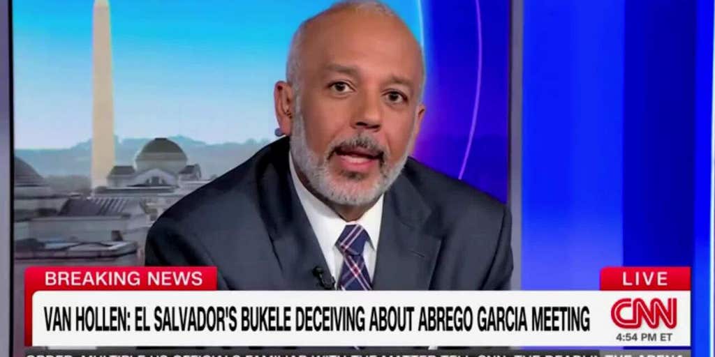 Democratic strategist warns party against making a 'martyr' out of Abrego Garcia