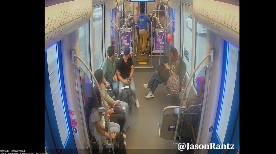 Seattle light rail passenger attacked by knife-wielding man, fellow riders step in