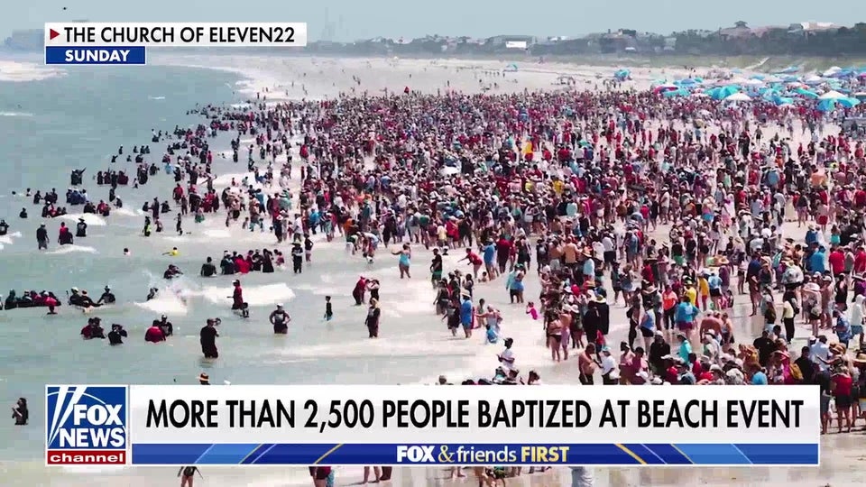 Florida beach baptism event draws thousands
