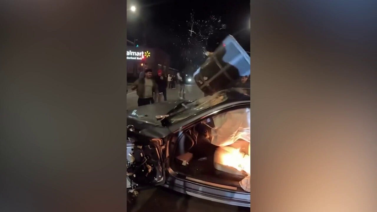 Car explodes at Chicago street takeover