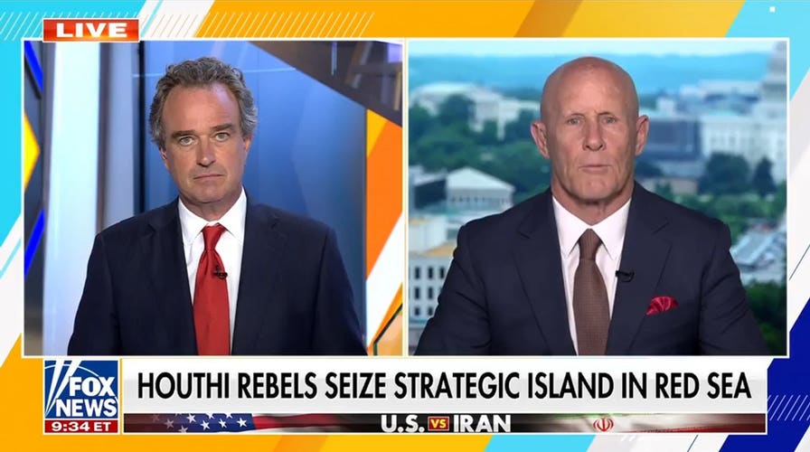 Expert explains Iran's strategy as Houthis seize Red Sea island
