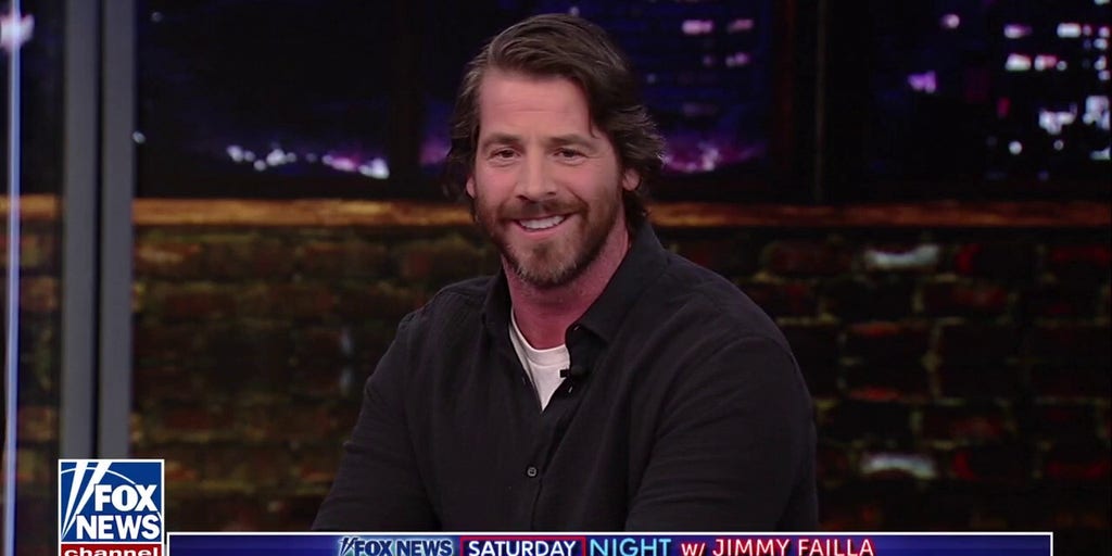 Mick Thomas & The 'Fox News Saturday Night' Panel Discuss Rosie O'Donnell Self-Deporting To Ireland