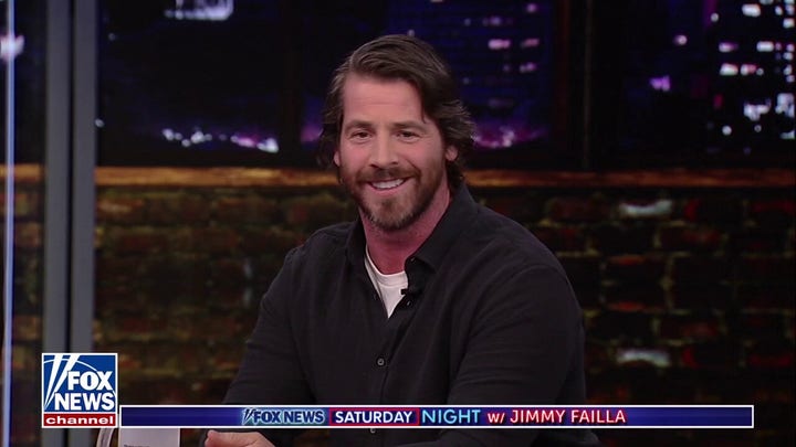 Mick Thomas & The 'Fox News Saturday Night' Panel Discuss Rosie O'Donnell Self-Deporting To Ireland 