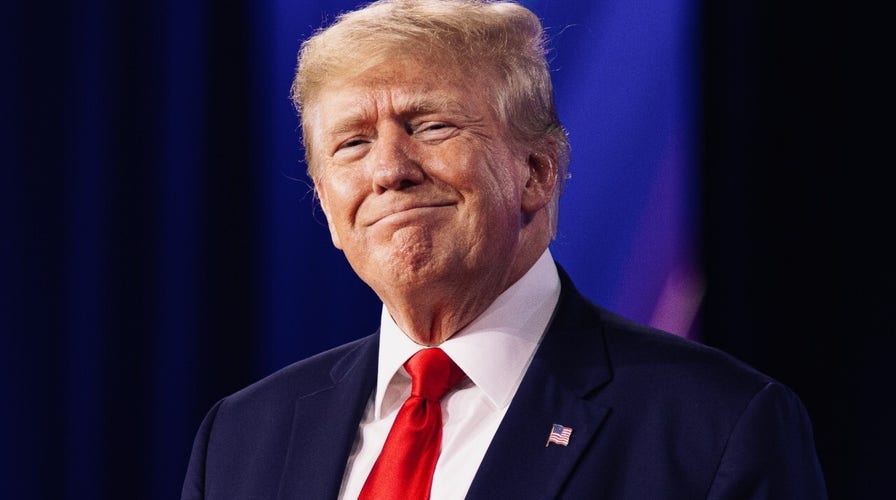 Iowa political journalist: Trump's lead in GOP caucus poll a 'historic event'