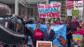 Abrego Garcia arrives at ICE Field Office as new deportation plans loom