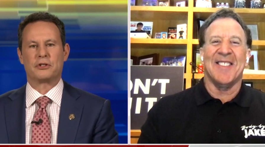 Jake Steinfeld's full body workout while social distancing