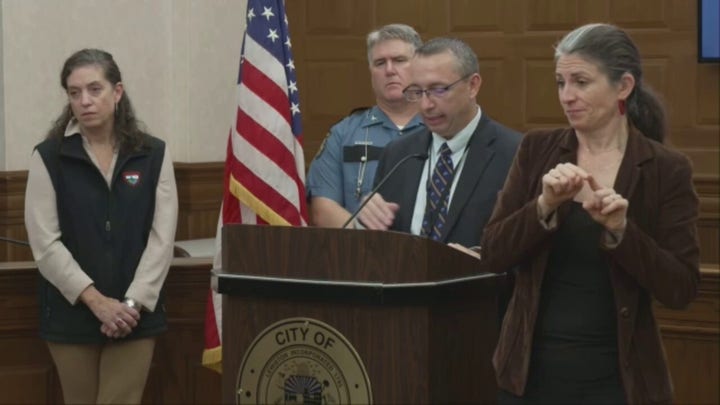 Plainclothes police officers were first to respond to mass shooting: Maine official