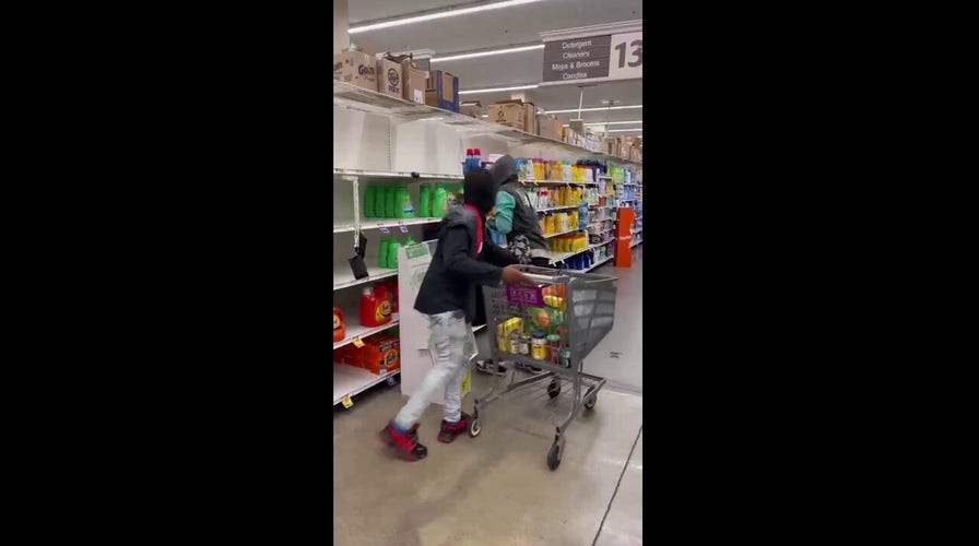 Dc Shoplifters Caught On Video Snatching Laundry Detergent At Store