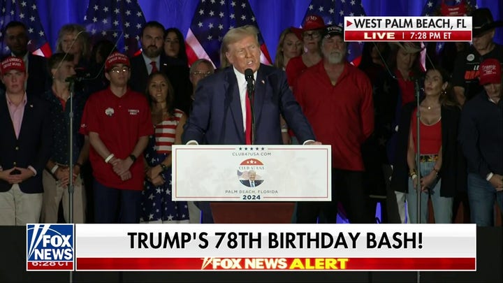  Trump jokes about imitating Biden