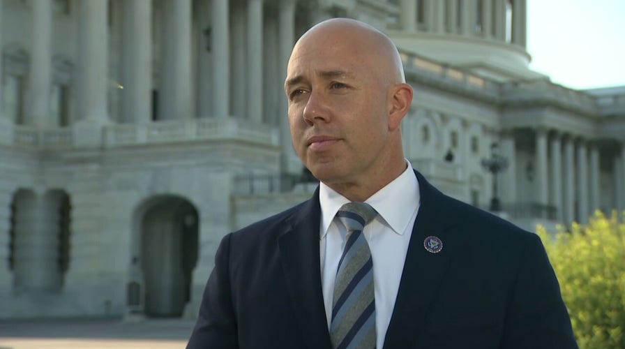 Rep. Brian Mast leads Republican revolt against wearing masks on House floor