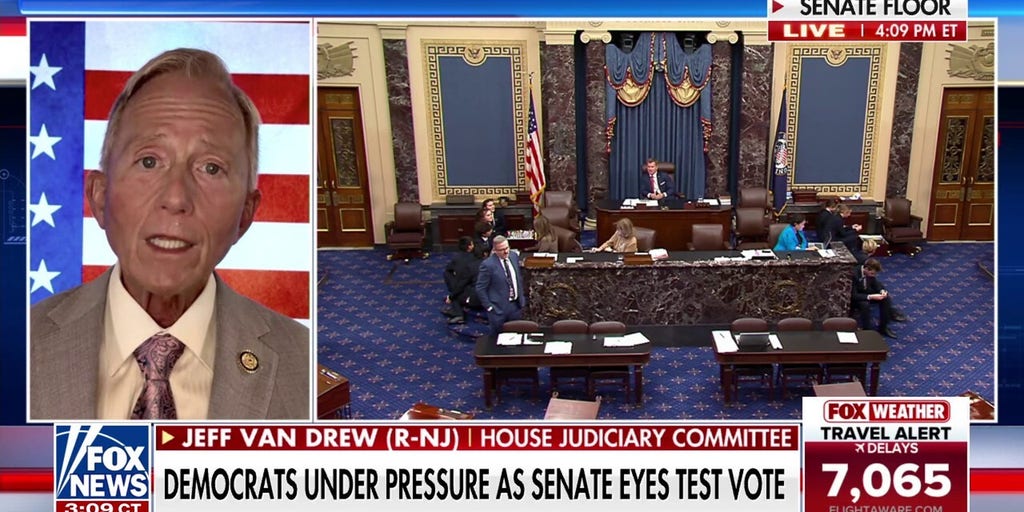 GOP lawmaker calls for no pay for Congress until the shutdown is over