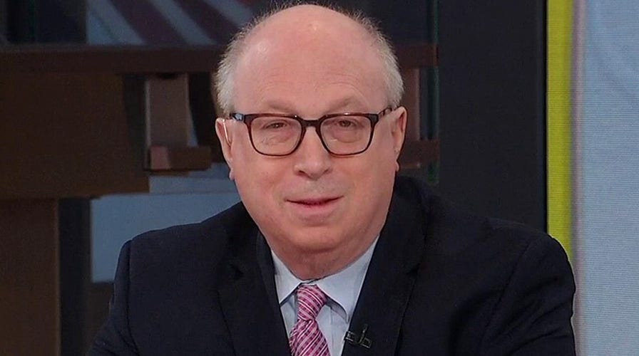 Bloomberg pollster reacts to candidate's debate performance, rejects calls for former NYC mayor to drop out