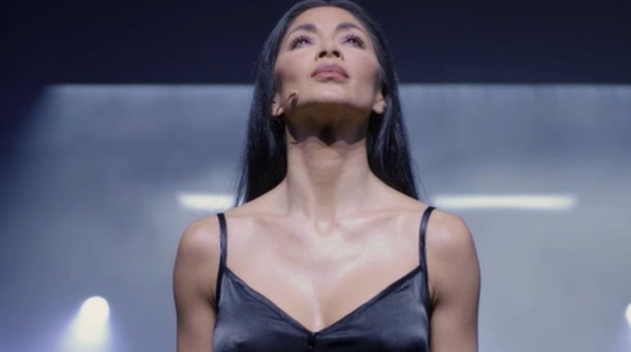  Leading ladies take on iconic Broadway roles