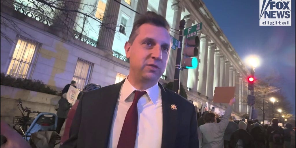 Dem. Rep. calls DOGE ‘unconstitutional’, says Musk a ‘coward’ if he won’t testify to Congress