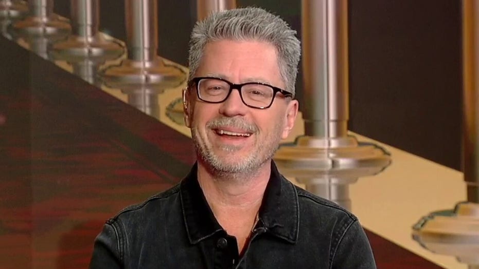 Comedian fires back at Hollywood after Brad Pitt's jab at Republicans