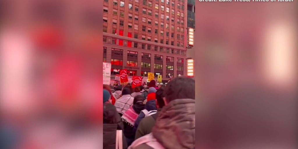 NYC protesters call for 'intifada revolution' hours after terrorist with ISIS flag killed at least 15 in New Orleans