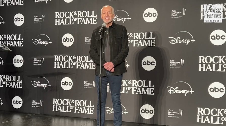 Peter Frampton reflects on friendship with Stevie Nicks, Sheryl Crow
