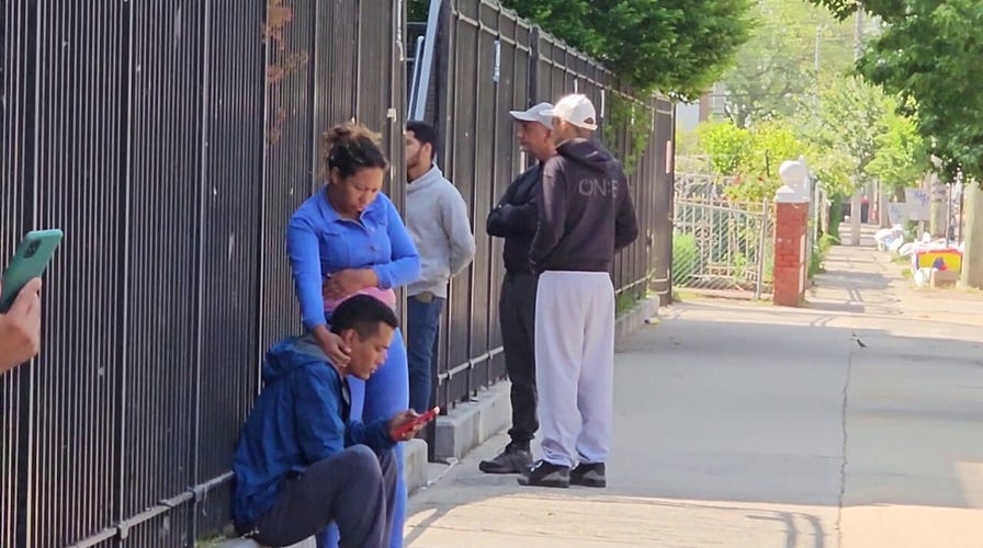Migrants spotted outside Coney Island elementary school in NY