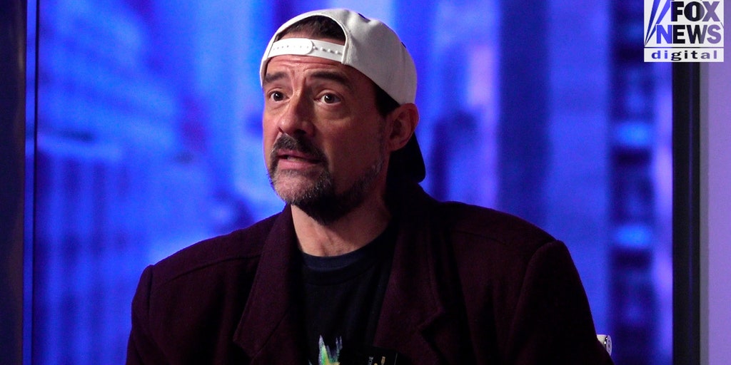 Director Kevin Smith says podcasting medium lost its soul when it became political