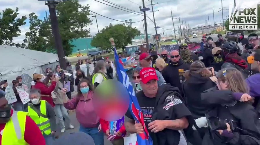 Proud Boys arrive to New Jersey detention center with supplies for ICE agents