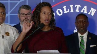 Bowser OKs 13% DC police pay hike, wants hundreds more officers on force as federal takeover nears end
