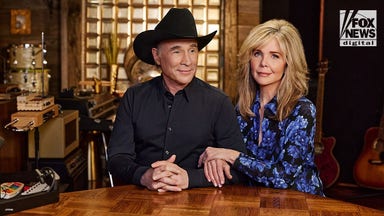 Lisa Hartman Black shares concealed  to lasting matrimony  with Clint Black