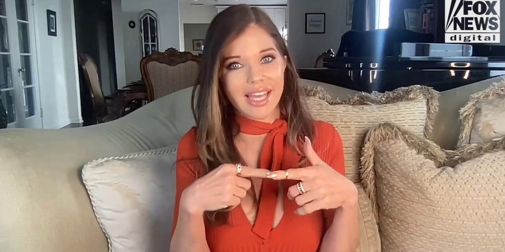 Donna D’Errico clears up biggest OnlyFans misconception | Fox News Video