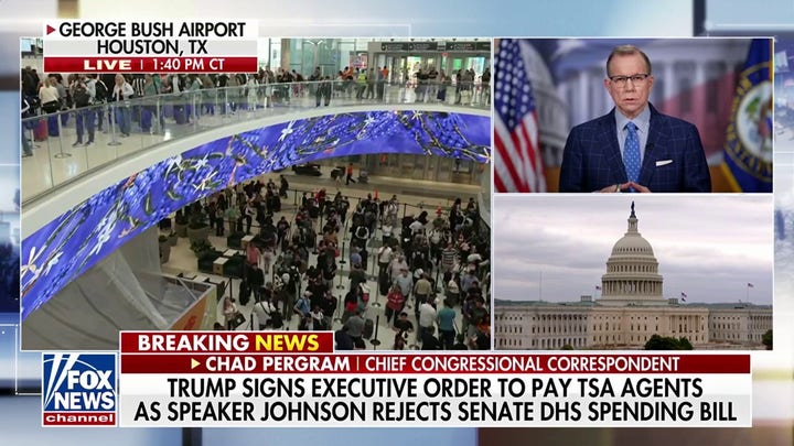 El presidente Trump firma un decreto para pagar a los agentes de la TSA en medio DHS