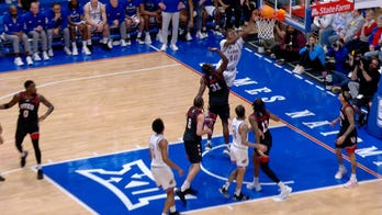 Flory Bidunga finishes strong dunk off out of bounds play, extending Kansas's lead over Utah