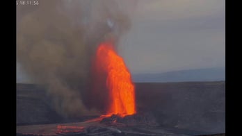 Hawaii's Kīlauea Volcano sends massive 1,000 feet lava fountains soaring
