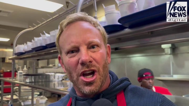 '90210' star Ian Ziering believes it's 'important' to give back