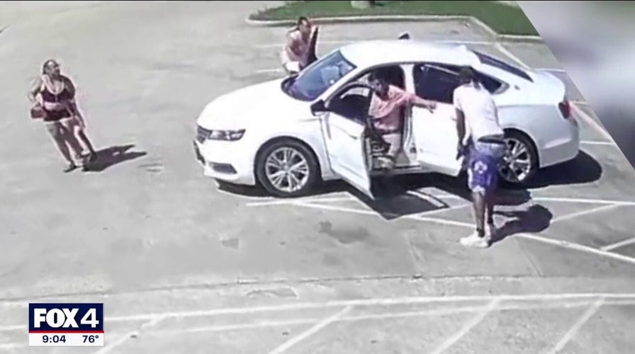 Texas father shoots, kills carjacker during struggle to protect family of 8