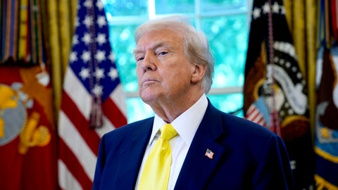 WATCH LIVE: Trump signs executive order eliminating no-cash bail for DC suspects - Fox News