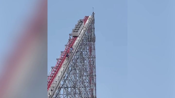 Ohio amusement park guests evacuated from 200-plus-foot roller coaster, forced to walk down lengthy stairs