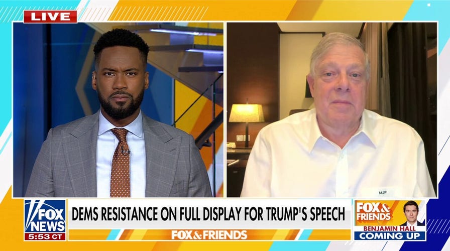Mark Penn denuncia la resistencia "amateur" de los demócratas al discurso de Trump