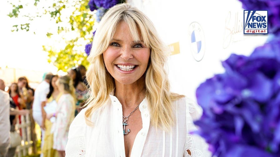 Christie Brinkley shares secret to keeping her family close
