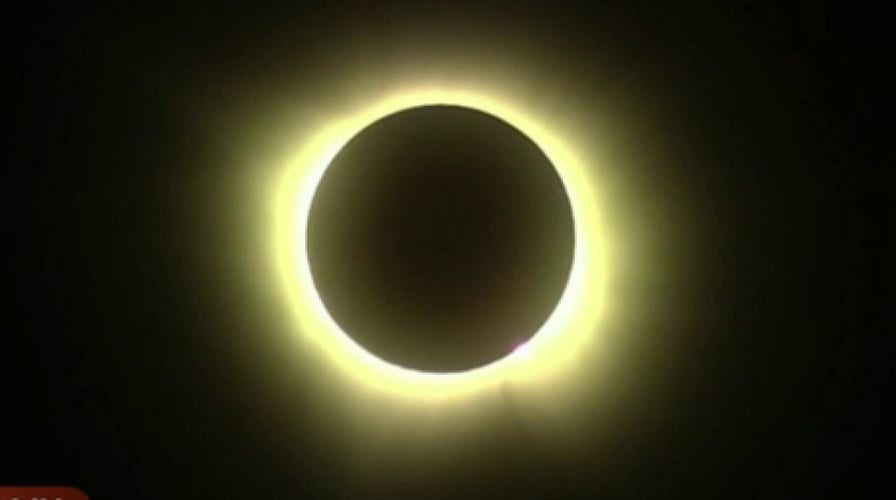 Total eclipse seen in Mazatlan, Mexico