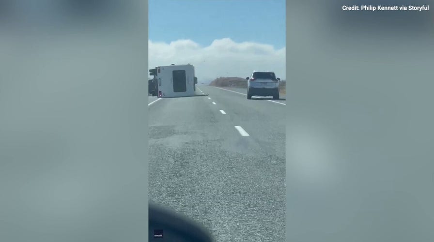 SEE IT: Motorhome topples over on New Zealand Highway 