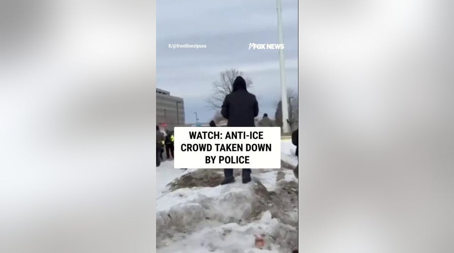 Anti-ICE assemblage  TAKEN DOWN by police